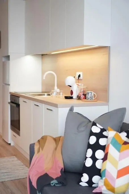Modern Sunny & Airy Apt In Business Area & Airport Parking Spot Διαμέρισμα Σόφια 0*,  Βουλγαρία