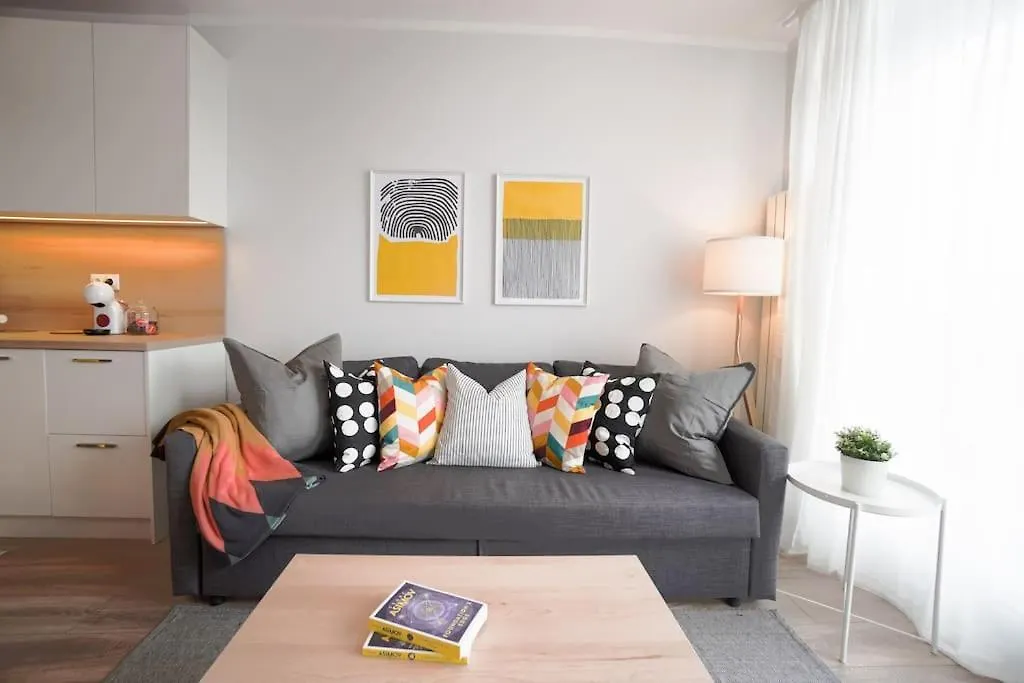 Modern Sunny & Airy Apt In Business Area & Airport Parking Spot Διαμέρισμα Σόφια 0*,  Βουλγαρία